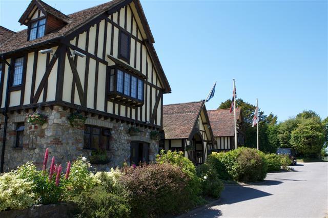 The Horseshoe Inn Herstmonceux Ngoại thất bức ảnh